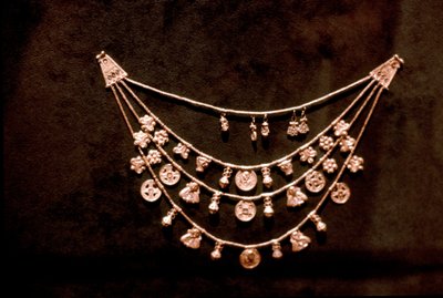 Phönizischer Goldschmuck, 5. Jahrhundert v. Chr. von Unbekannt