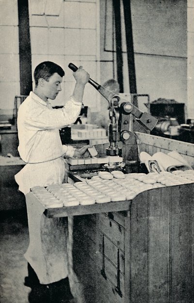 Seifenblöcke stempeln, um 1917 von Unbekannt