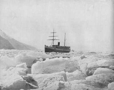 Dampfer Queen, Glacier Bay, Alaska, um 1897 von Unbekannt