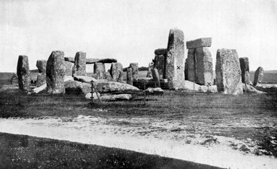 Stonehenge nach der Restaurierung, um 1920 von Unbekannt