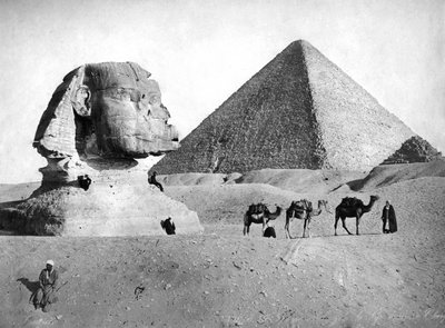 Die Sphinx und die Pyramide von Gizeh, Ägypten, ca. 1882 von Unbekannt