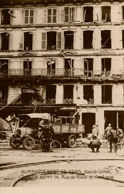 Bombardierung von Paris von Unbekannter Künstler