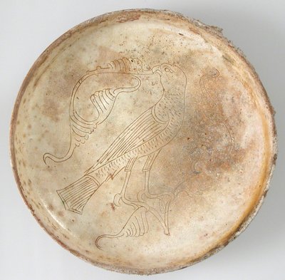 Schale mit Raubvogel, 11.-13. Jahrhundert von Unbekannt