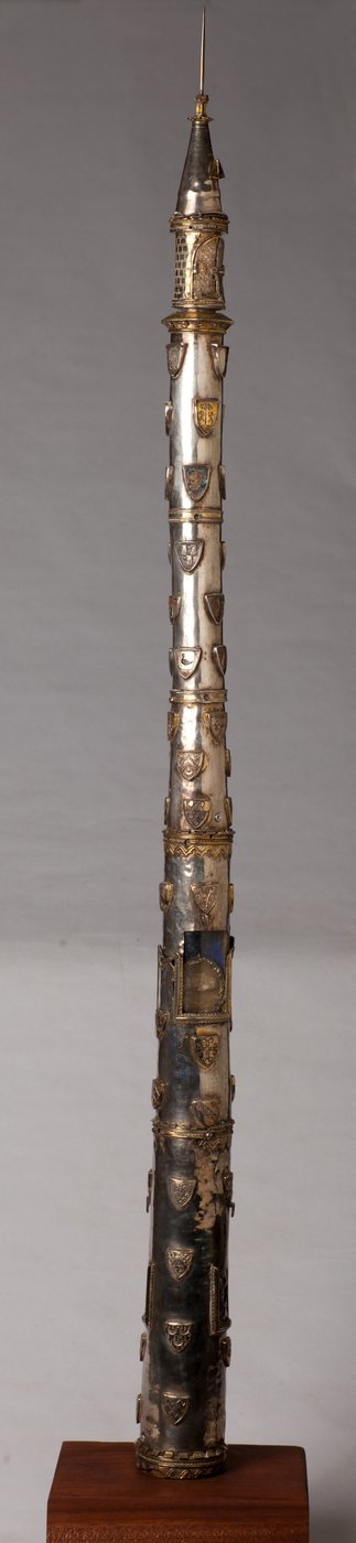 Kandelaber (?), Silberschmiedekunst von Unknown artist