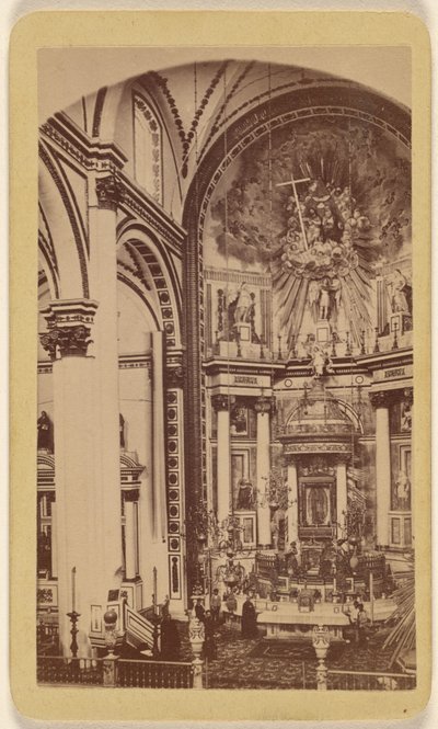 Innenraum einer nicht identifizierten Kirche von Unknown artist