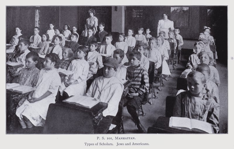 New York School Enquiry von American Photographer (after)