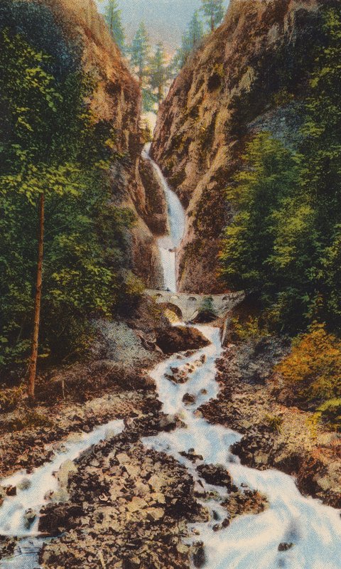 Wah-Kee-Na Wasserfälle von American Photographer