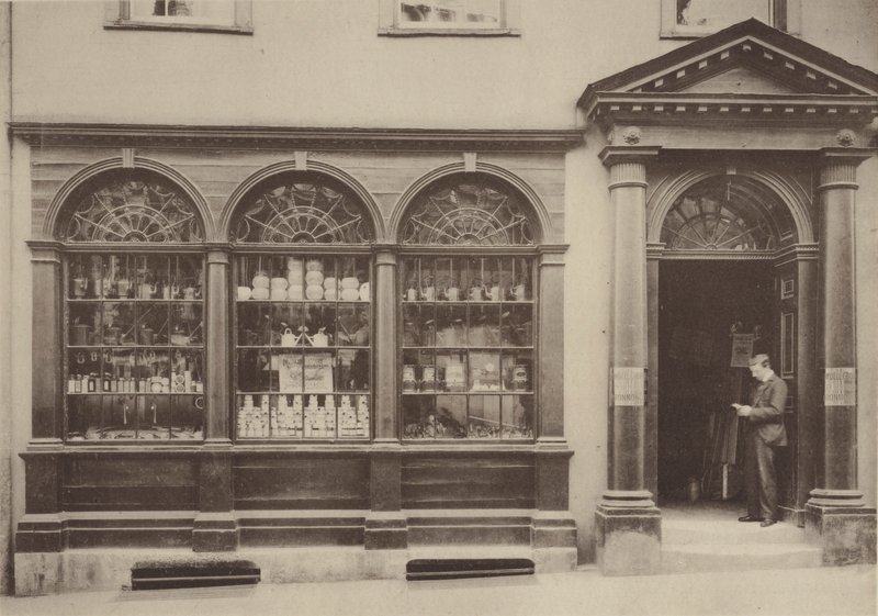 Laden in Lewes von Charles Latham