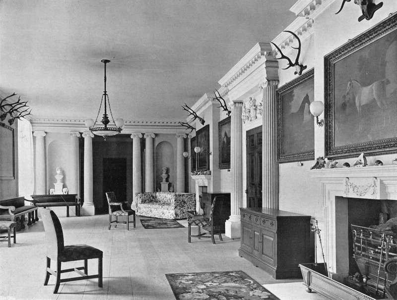 Die lange Halle von Charles Latham
