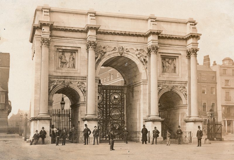 Marble Arch, Oxford Street, London von English Photographer