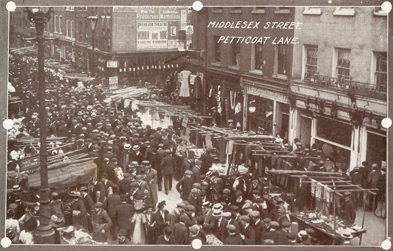 Middlesex Street auf Petticoat Lane von English Photographer