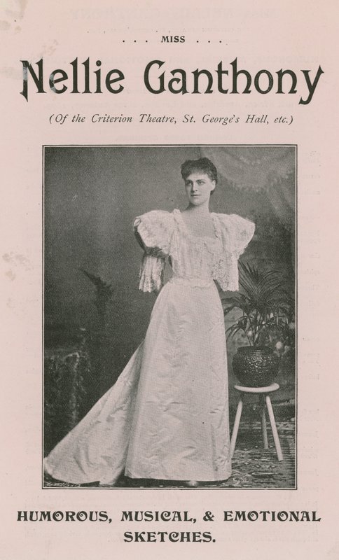 Miss Nellie Ganthony vom Criterion Theatre von English Photographer