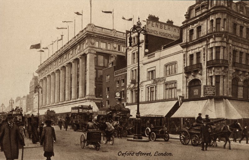 Oxford Street, London, Selfridges von English Photographer