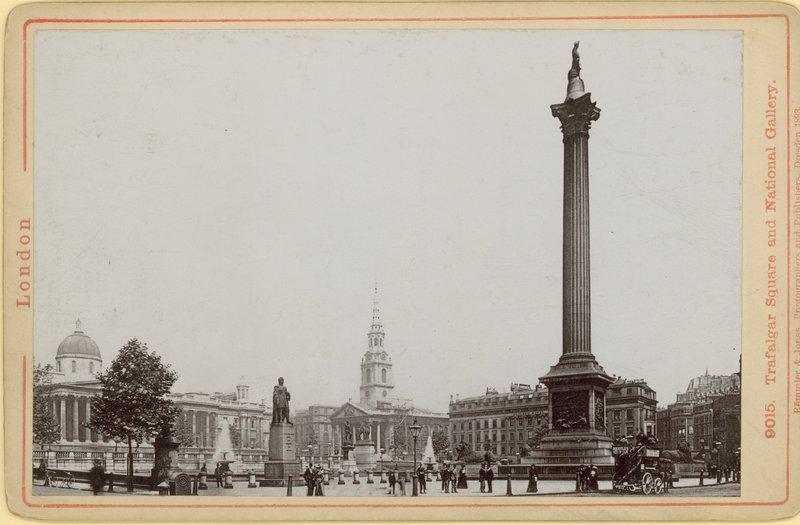 Postkarte mit einem Bild der Nelsonsäule von English Photographer