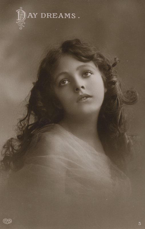 Hübsches Mädchen, Tagträumen von English Photographer