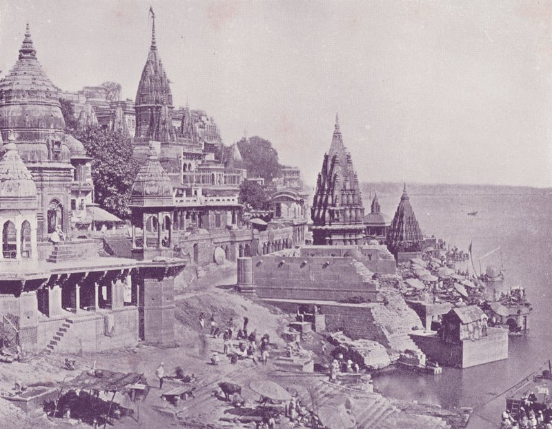 Der Verbrennungs-Ghat, Benares von English Photographer