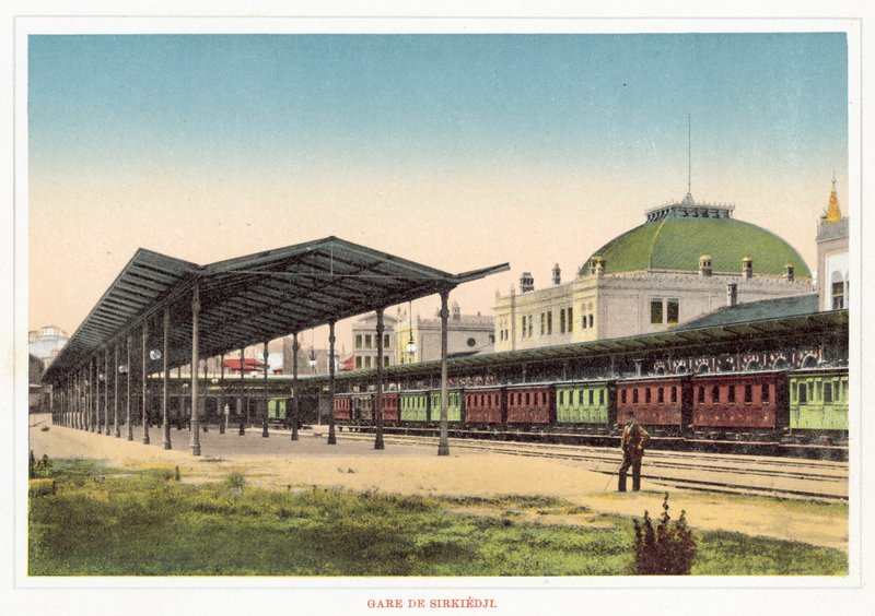 Bahnhof Sirkiedji (Farbfoto) von European Photographer