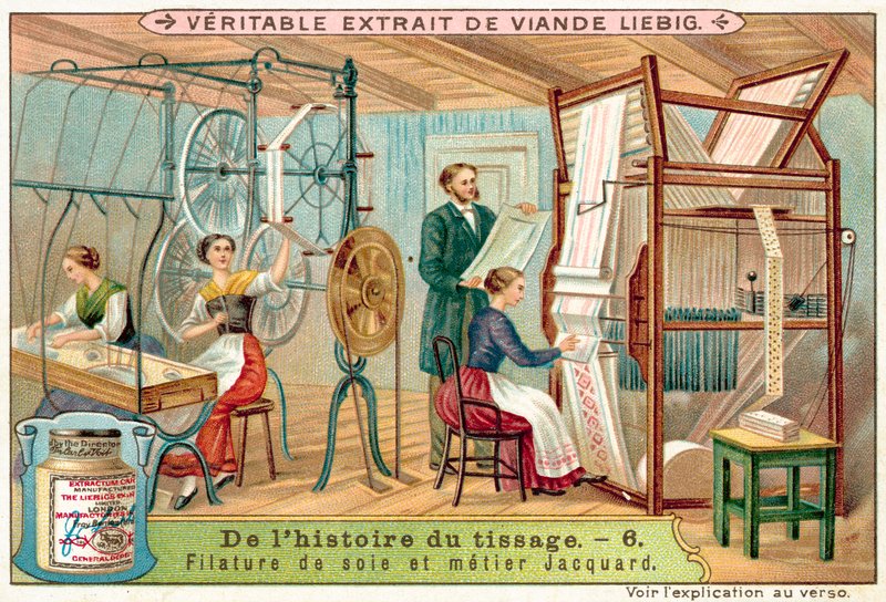 Seidenspinnen und ein Jacquard-Webstuhl von European School