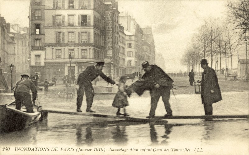 Überschwemmung von Paris, Frankreich, Januar 1910 von French Photographer
