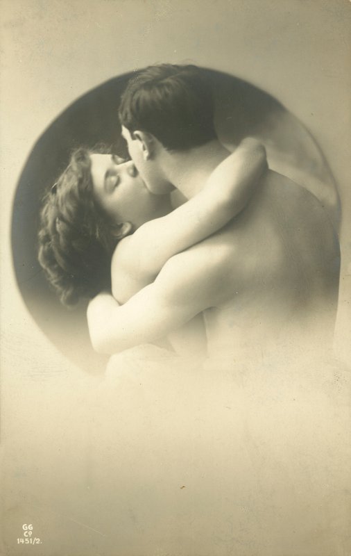 Leidenschaftlicher Kuss von French Photographer
