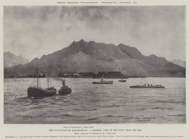 Die Besetzung von Shanhaikuan, eine Gesamtansicht der Stadt vom Meer aus von Henry Charles Seppings Wright