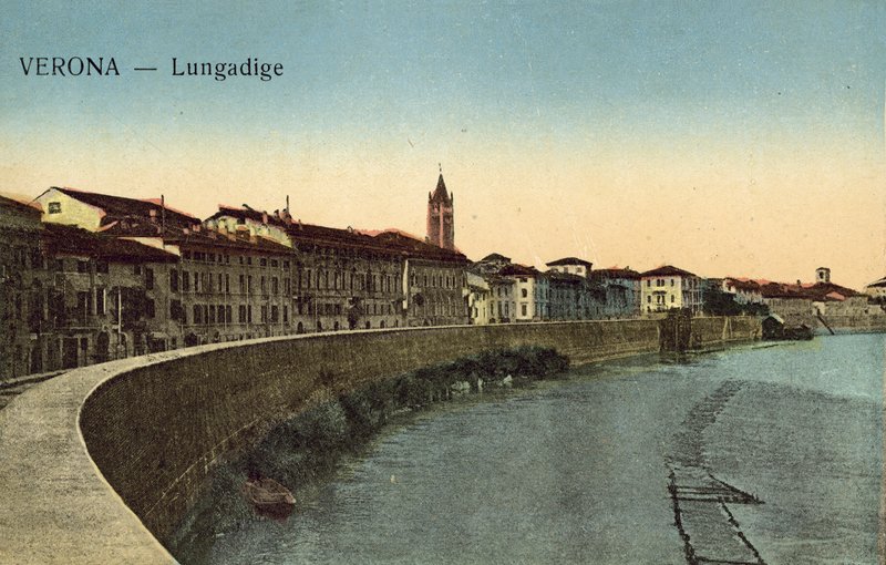 Verona, Italien, Lungadige von Italian Photographer