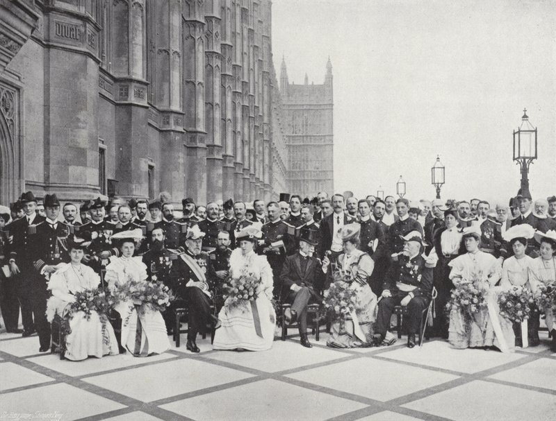Französische Marineoffiziere in Westminster von J. Benjamin Stone