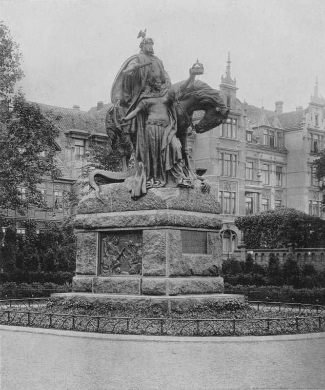 Kaiser-Wilhelm-Denkmal von Photographer German